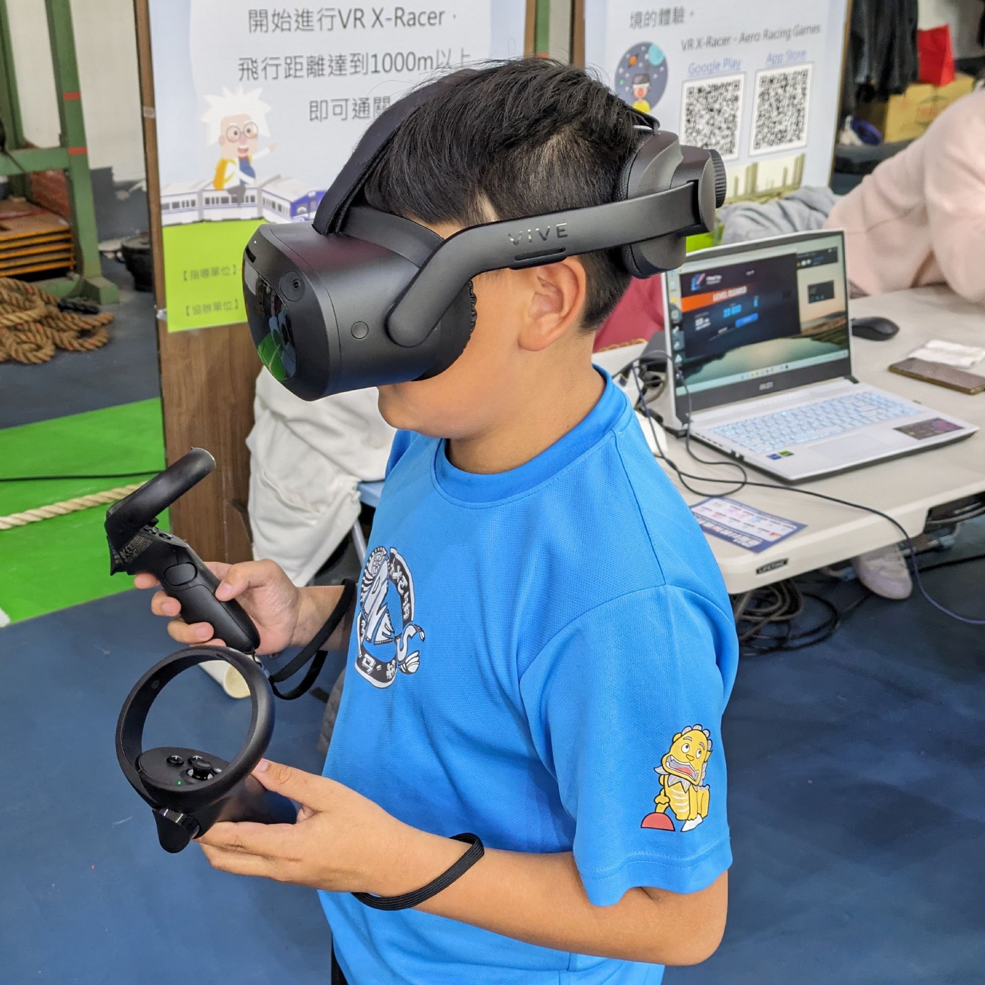 圖 8：體驗VR實境